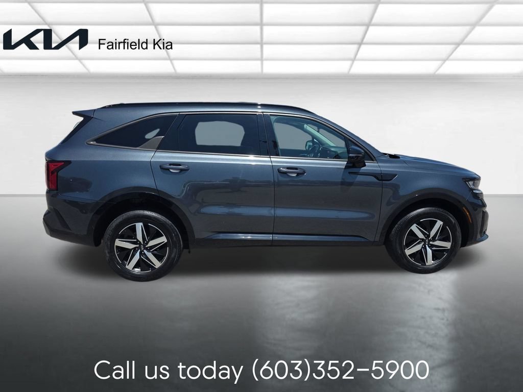 Certified 2021 Kia Sorento EX w/ Panoramic Sunroof Package AWD/4WD image 6