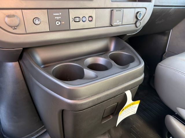 New 2025 Chevrolet Express 2500 Work Van 3D Extended Cargo Van w/ Driver Convenience Package RWD image 26