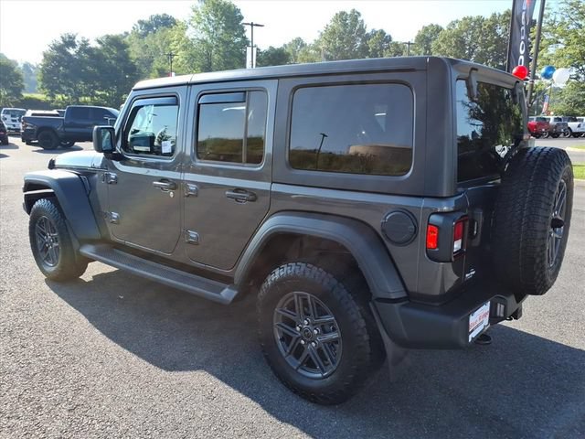 Used 2026 Jeep Wrangler Unlimited Sport AWD/4WD image 9