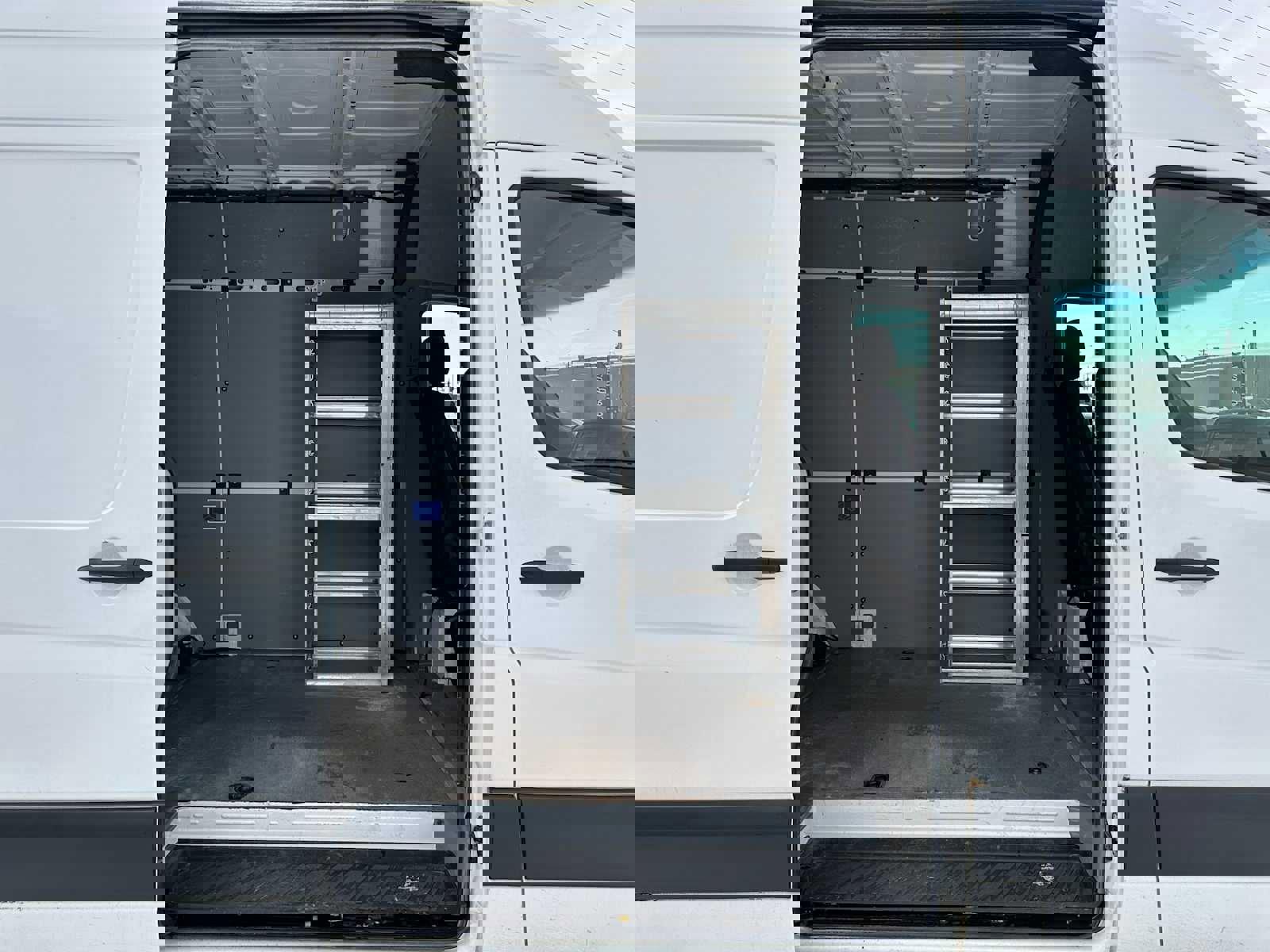 Used 2016 Freightliner Sprinter 2500 image 12