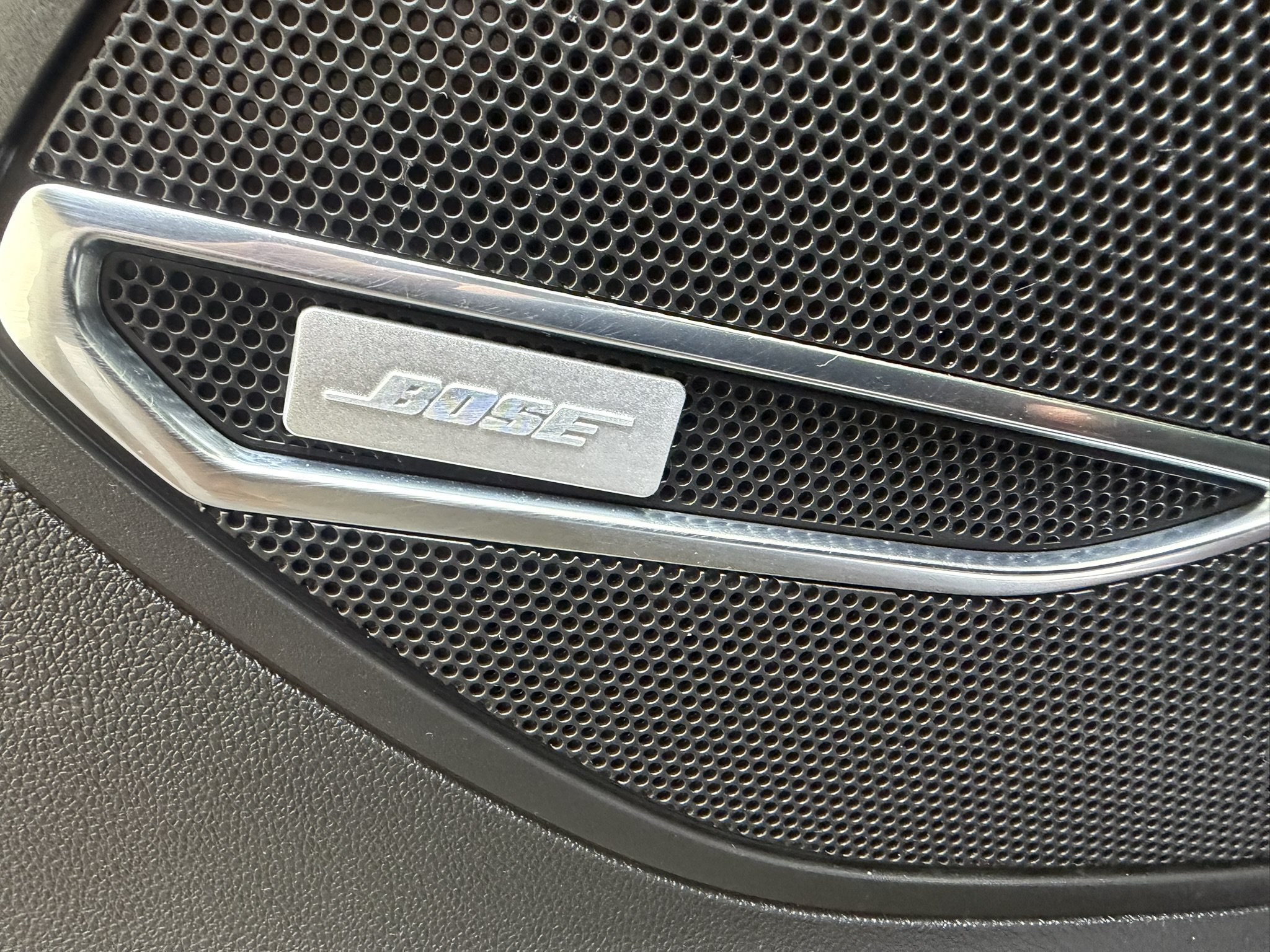 Used 2023 Buick Envision Avenir AWD/4WD image 28