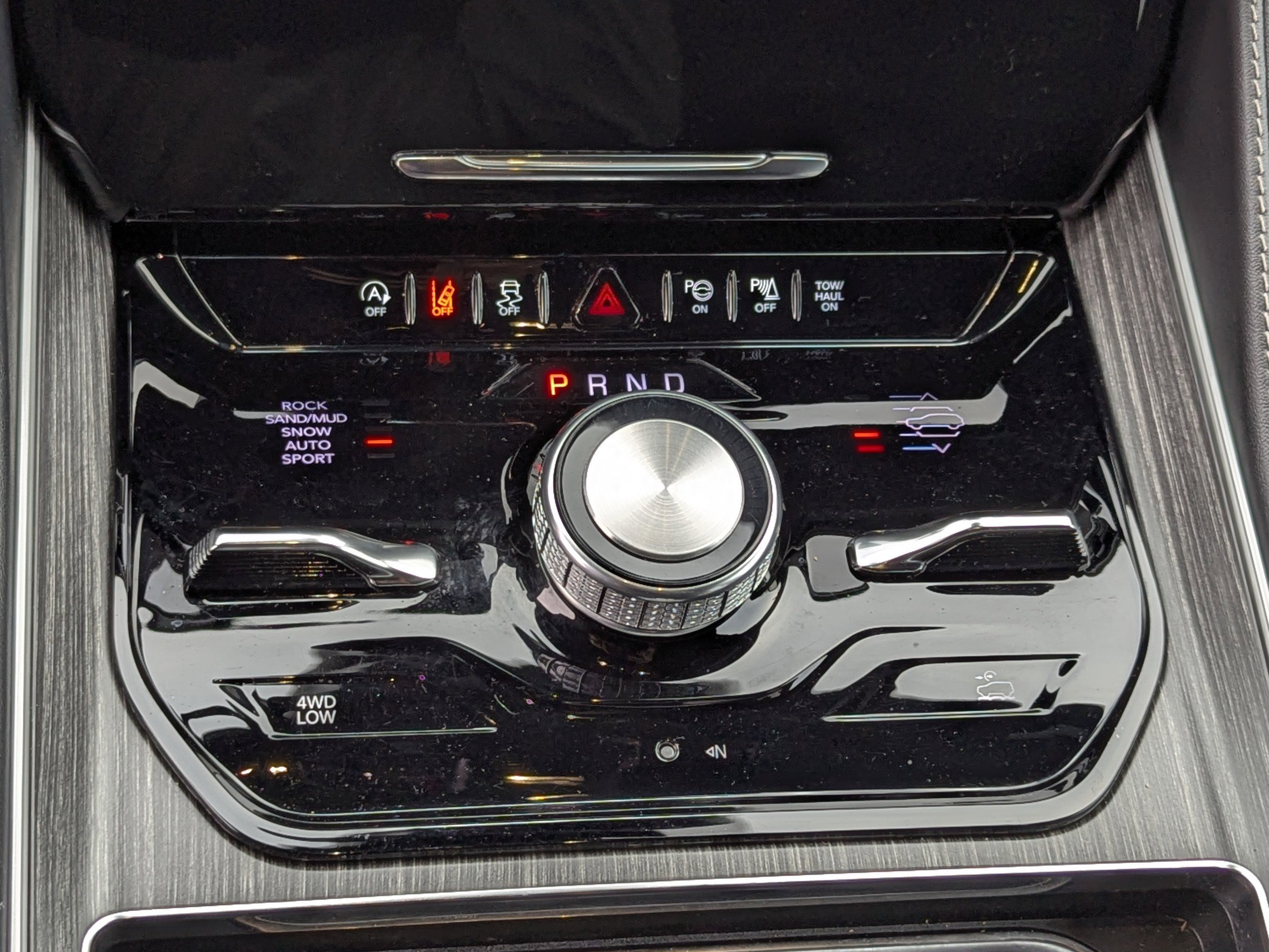 Used 2024 Jeep Wagoneer Series II w/ Convenience Group I image 26