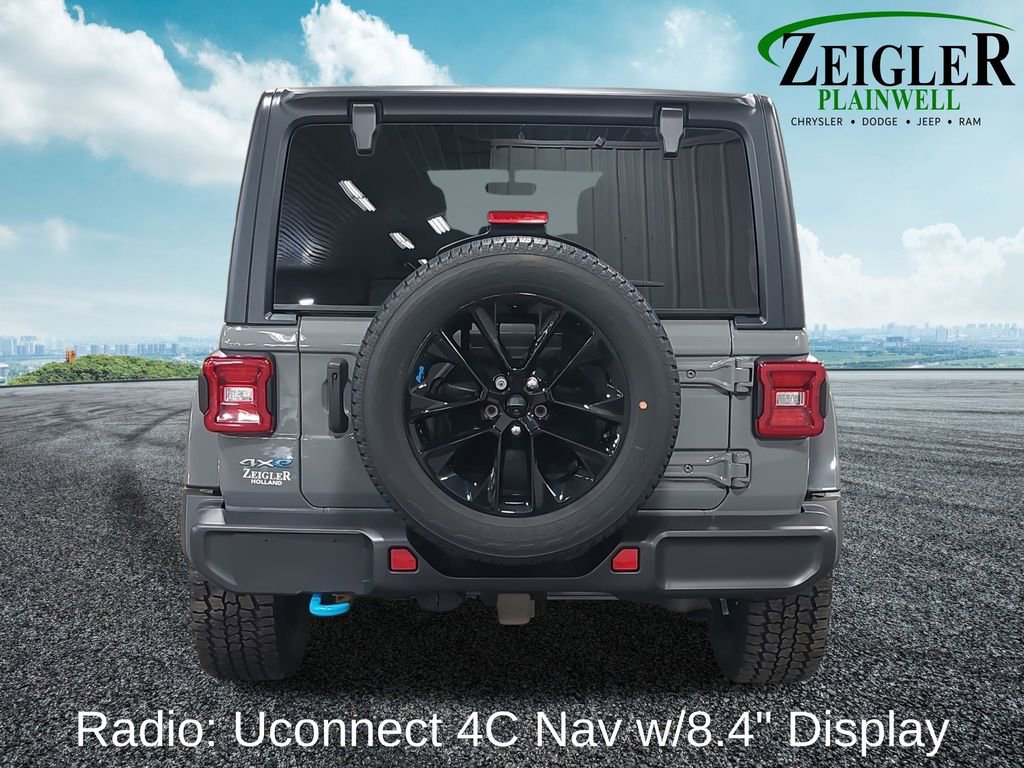 Used 2023 Jeep Wrangler Unlimited Sahara w/ Cold Weather Group image 6