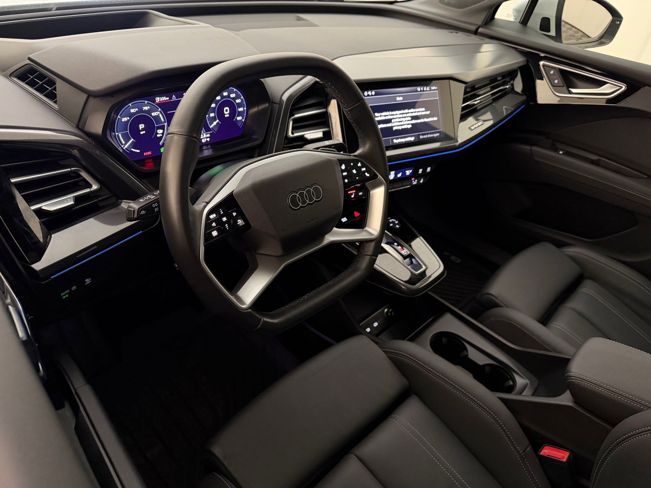 Used 2022 Audi Q4 e-tron Prestige w/ S Line Plus Package image 4