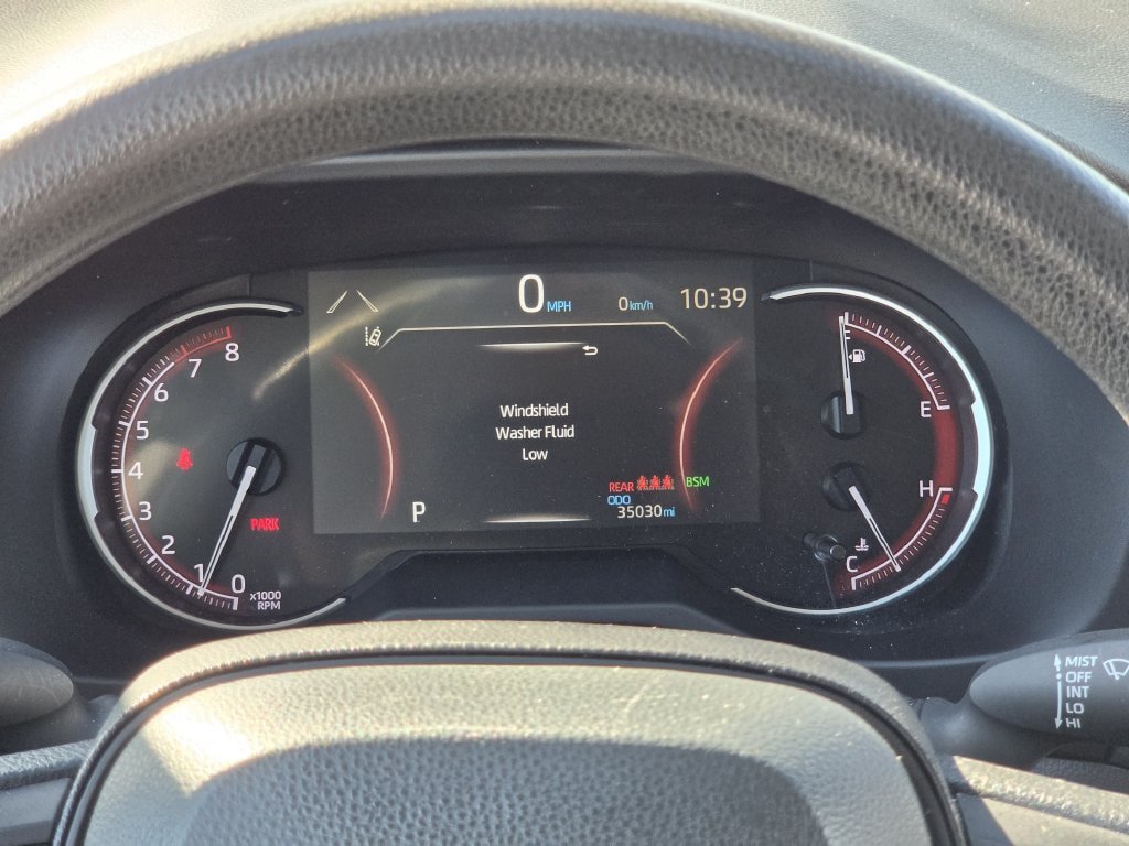 Used 2025 Toyota RAV4 XLE FWD image 16
