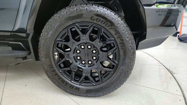 Used 2025 GMC Hummer EV 3X w/ LPO, Illumination Package AWD/4WD image 63