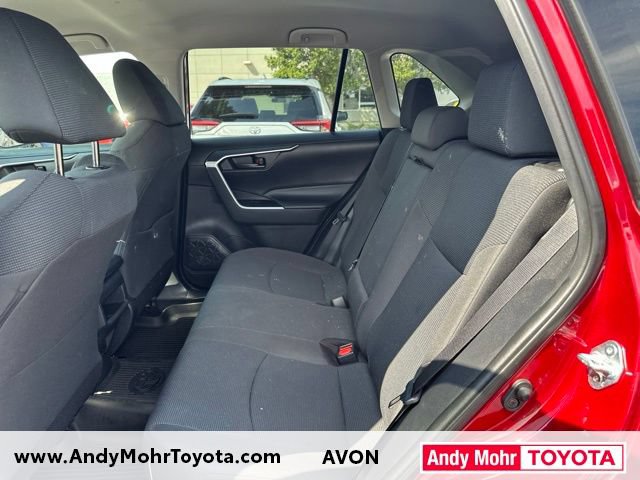 Used 2021 Toyota RAV4 LE FWD image 10