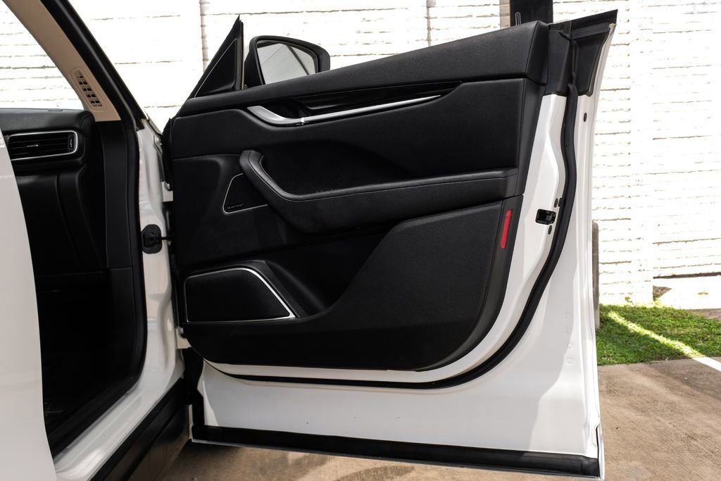 Used 2019 Maserati Levante image 50