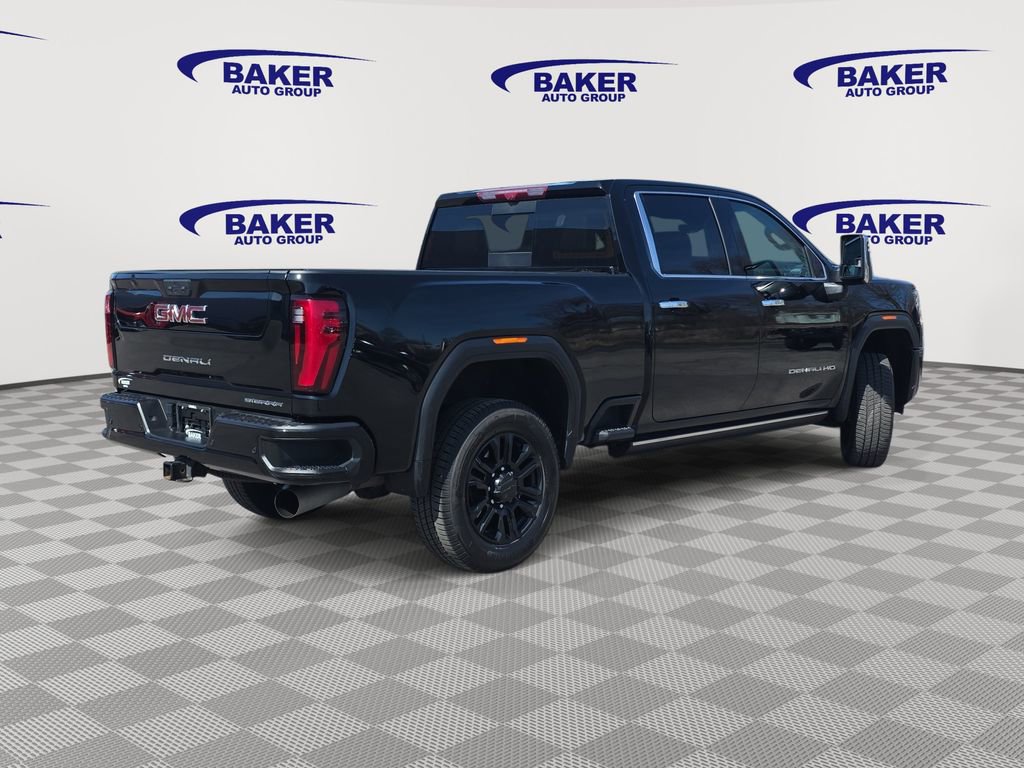 Used 2024 GMC Sierra 3500 Denali w/ Denali Reserve Package AWD/4WD image 5