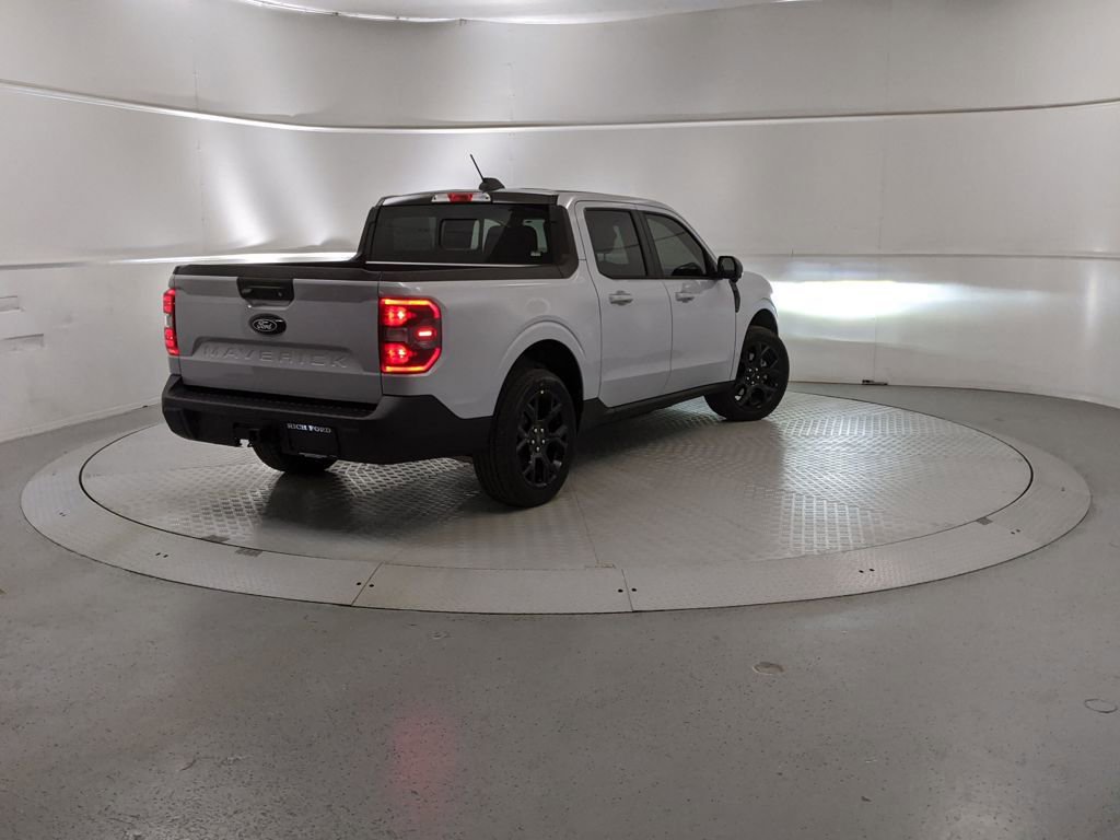 New 2026 Ford Maverick Lariat w/ Black Appearance Package image 3