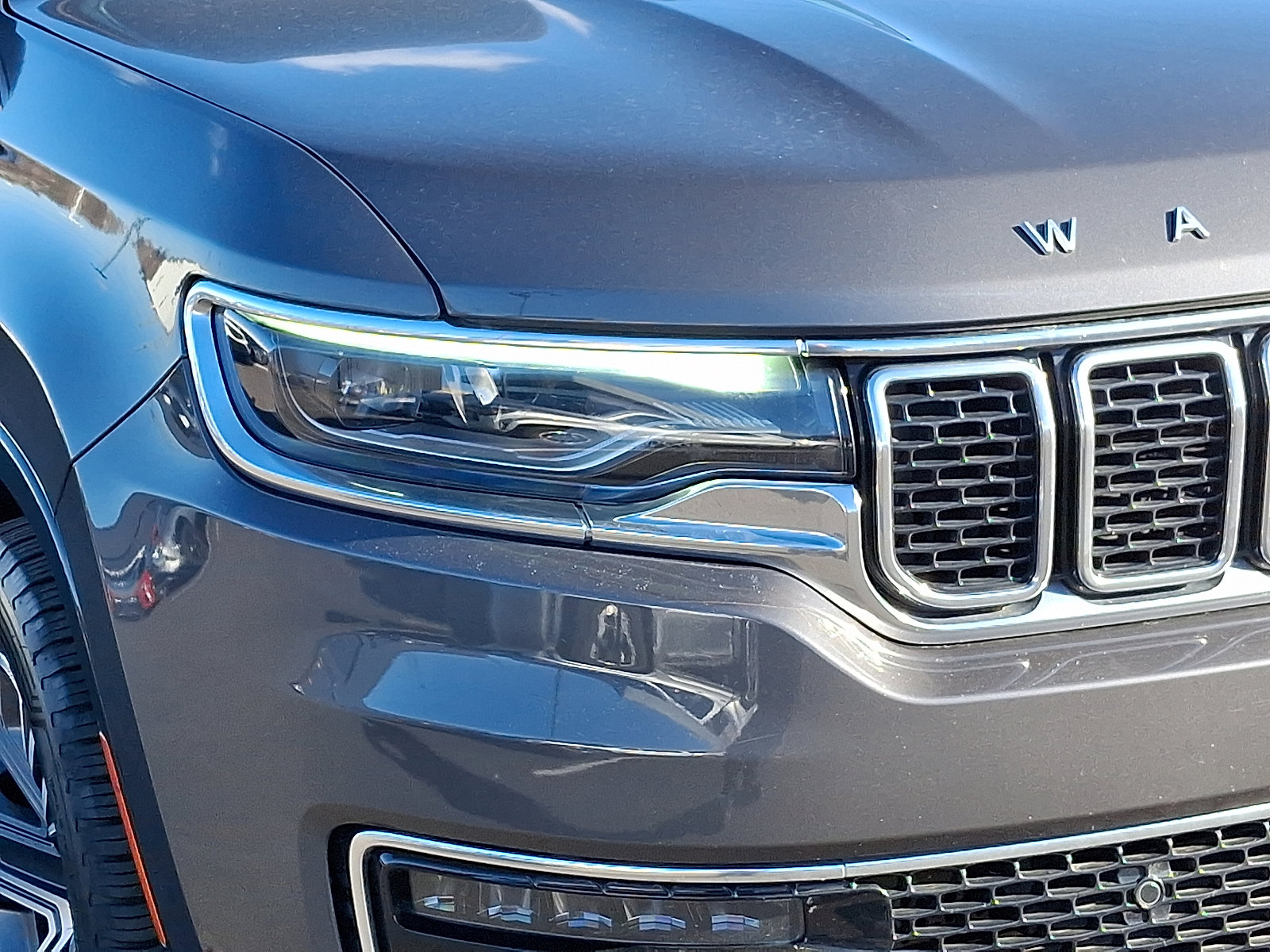 Used 2023 Jeep Wagoneer L Series II image 9