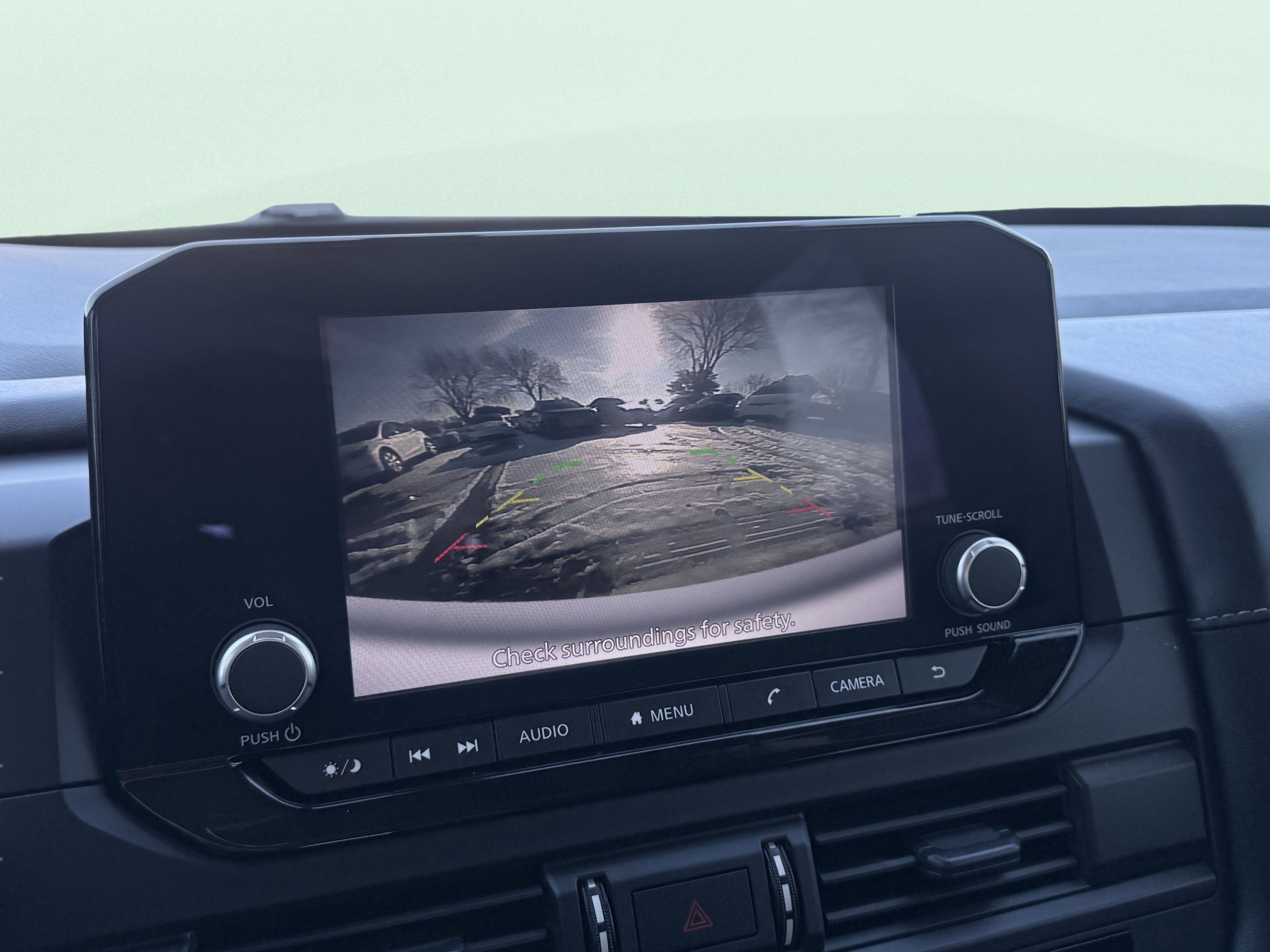 Used 2025 Nissan Pathfinder S image 69