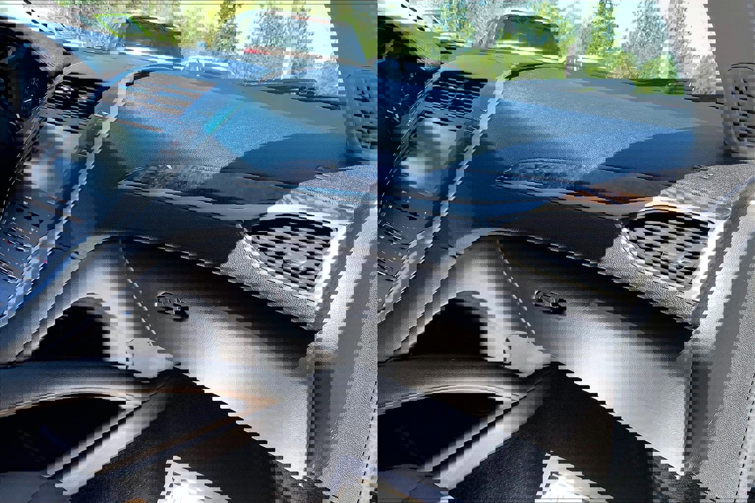 Used 2016 Lincoln MKZ Hybrid w/ Equipment Group 600A Reserve image 18