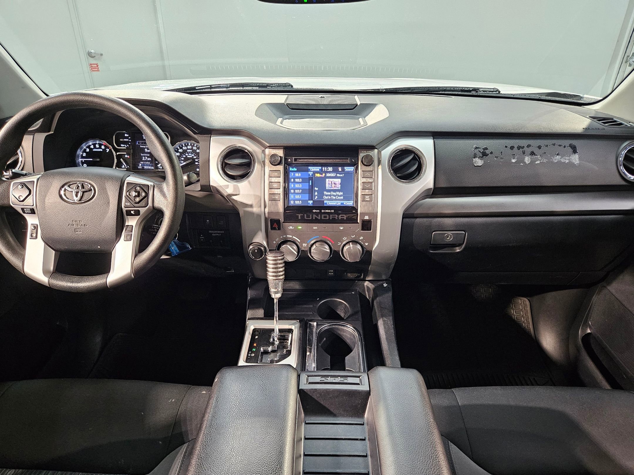 Used 2018 Toyota Tundra SR5 w/ SR5 Upgrade Package image 10
