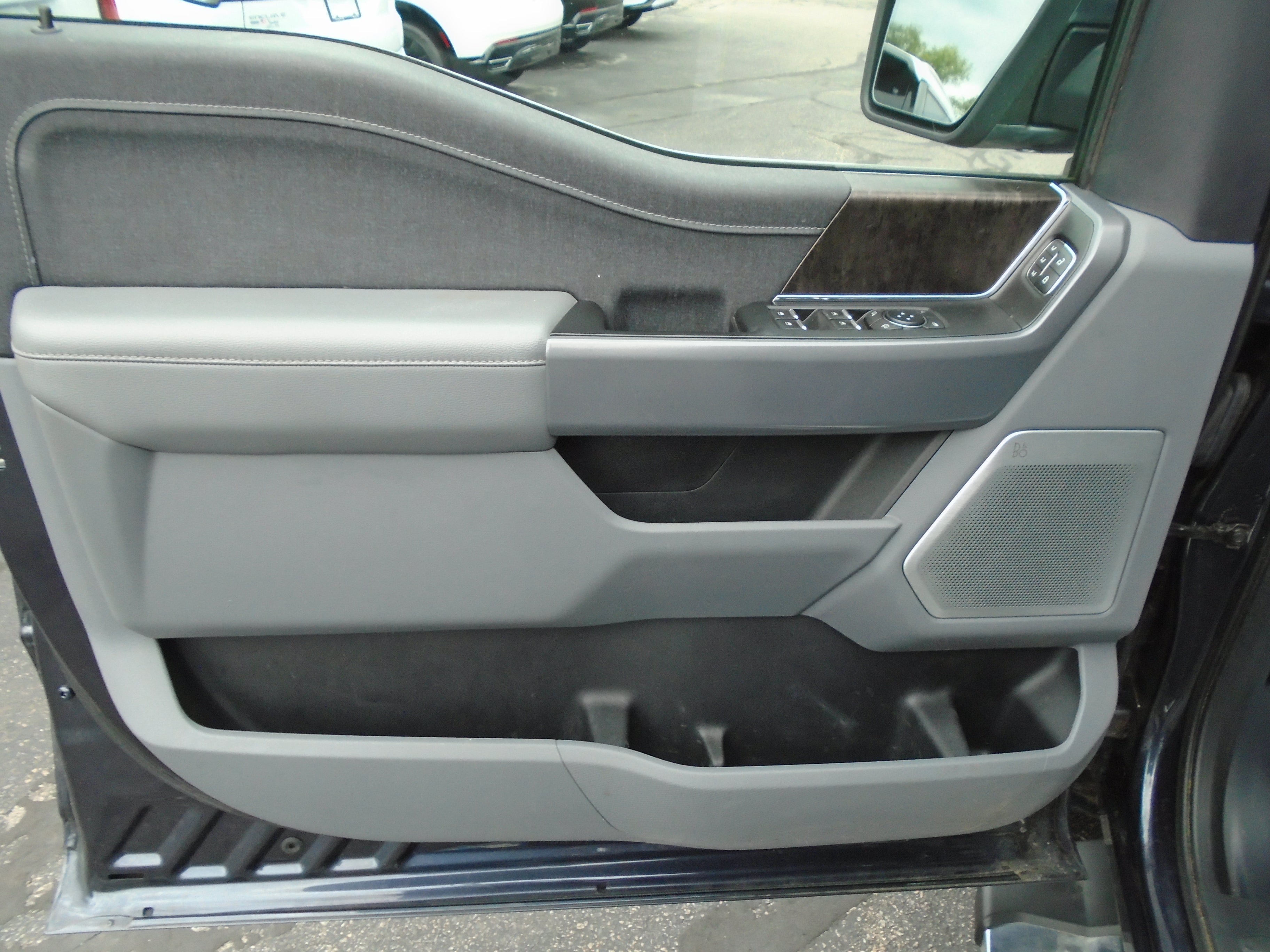 Used 2022 Ford F150 Lariat w/ Equipment Group 502A High AWD/4WD image 48