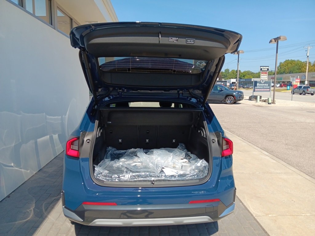 New 2026 BMW X1 xDrive28i w/ Convenience Package image 8