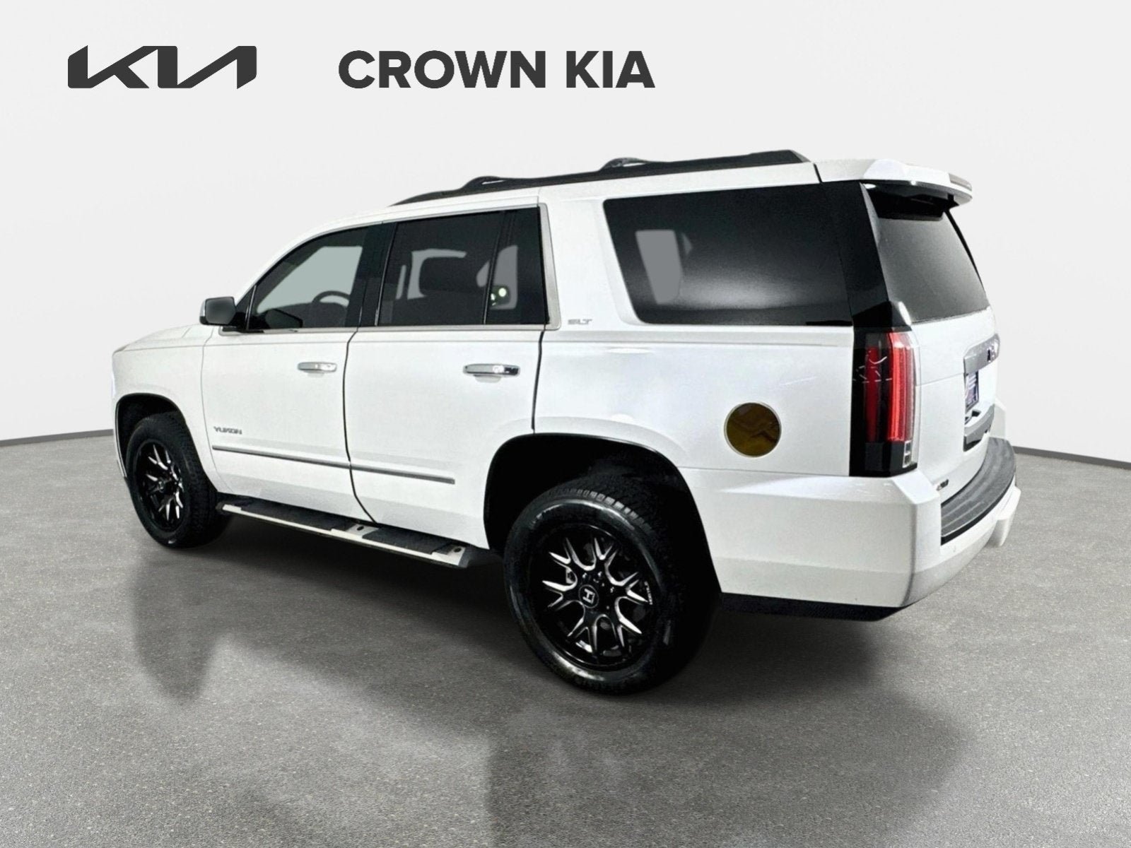 Used 2017 GMC Yukon SLT w/ Open Road Package AWD/4WD image 7