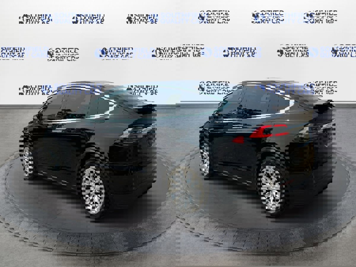 Used 2020 Tesla Model X Long Range image 4