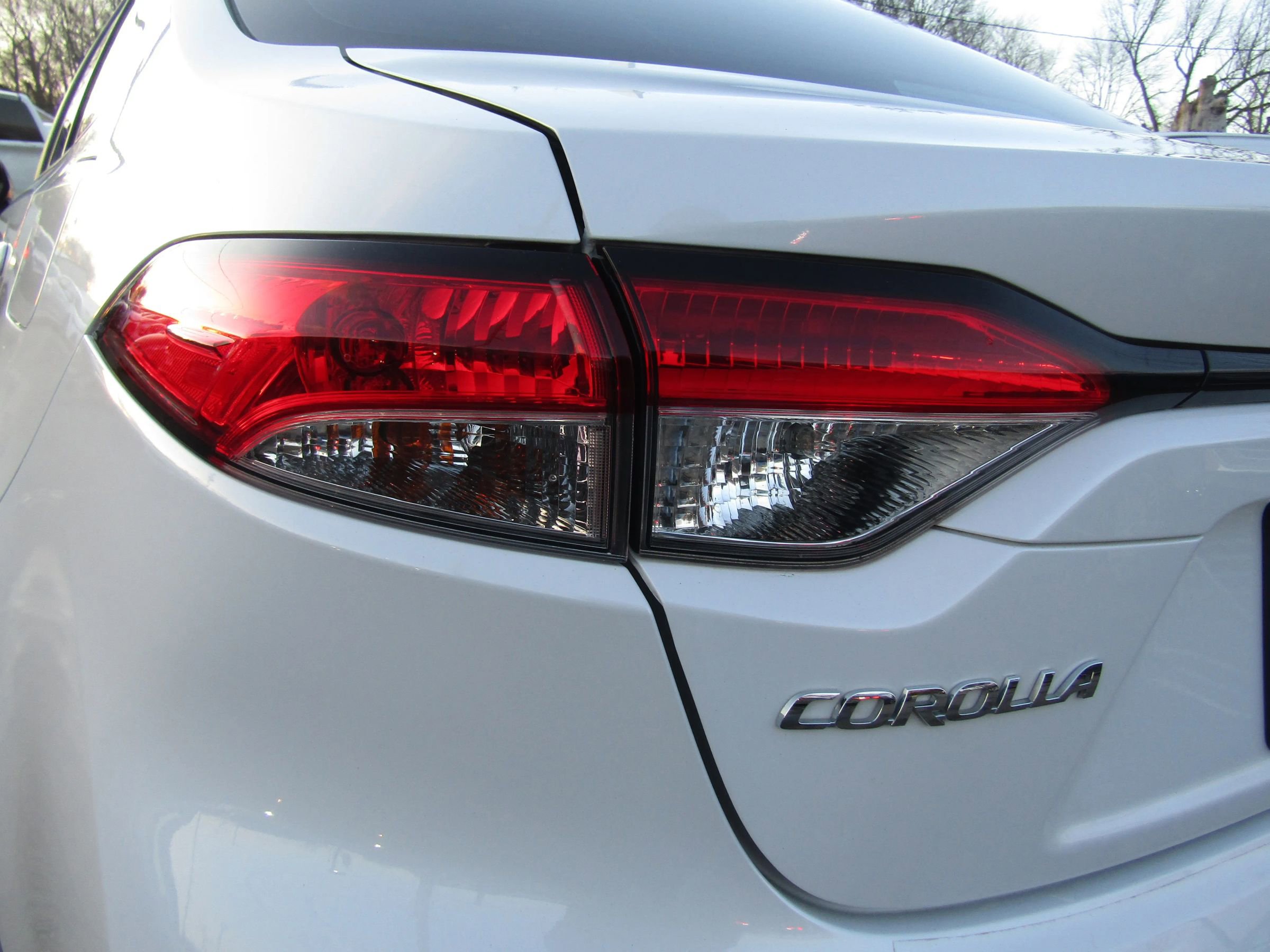 Used 2022 Toyota Corolla LE image 15