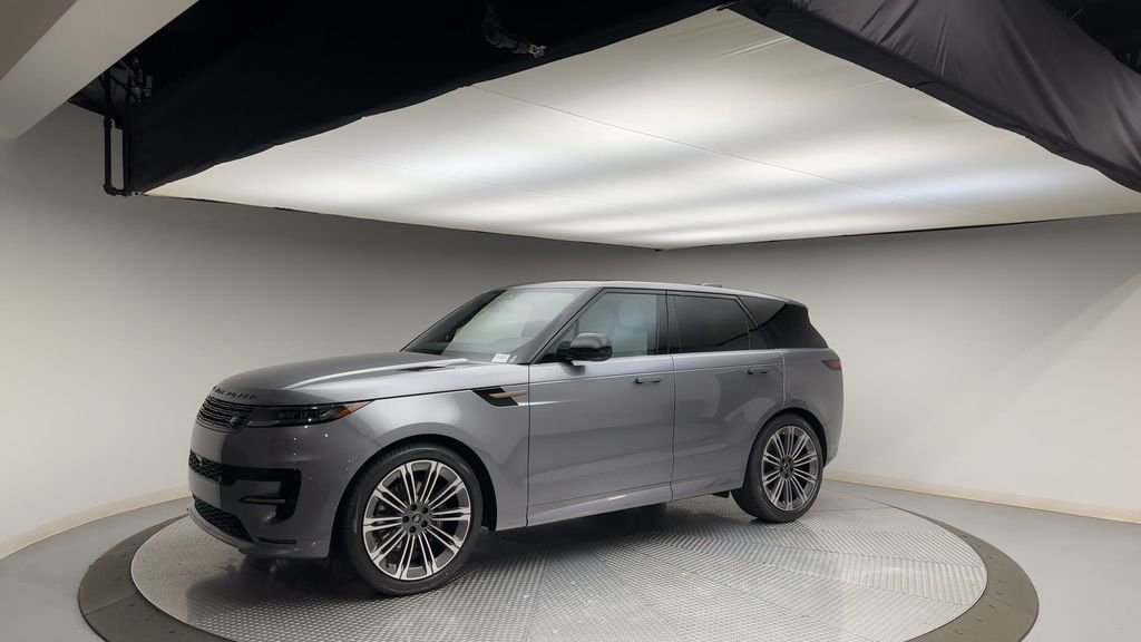 Used 2024 Land Rover Range Rover Sport Dynamic SE AWD/4WD image 4