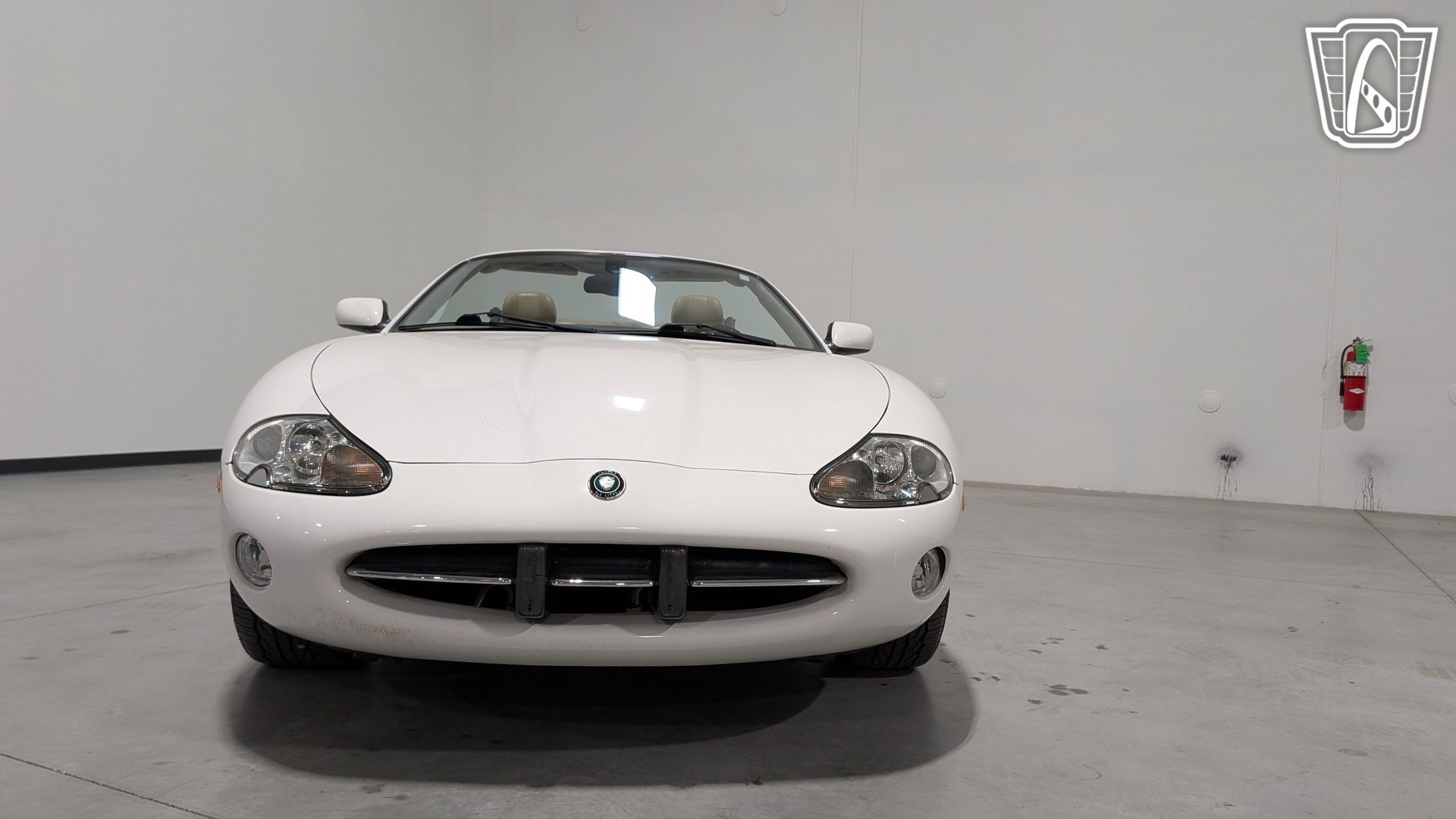 Used 2003 Jaguar XK8 Convertible image 24