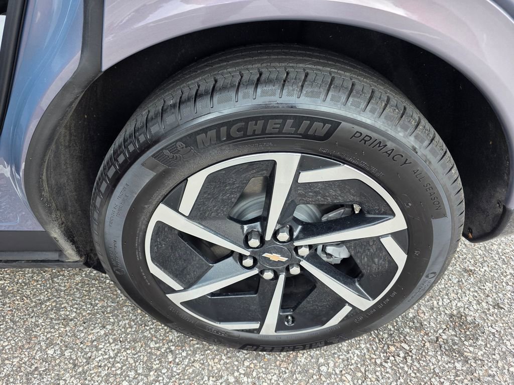 Certified 2025 Chevrolet Equinox EV LT image 30