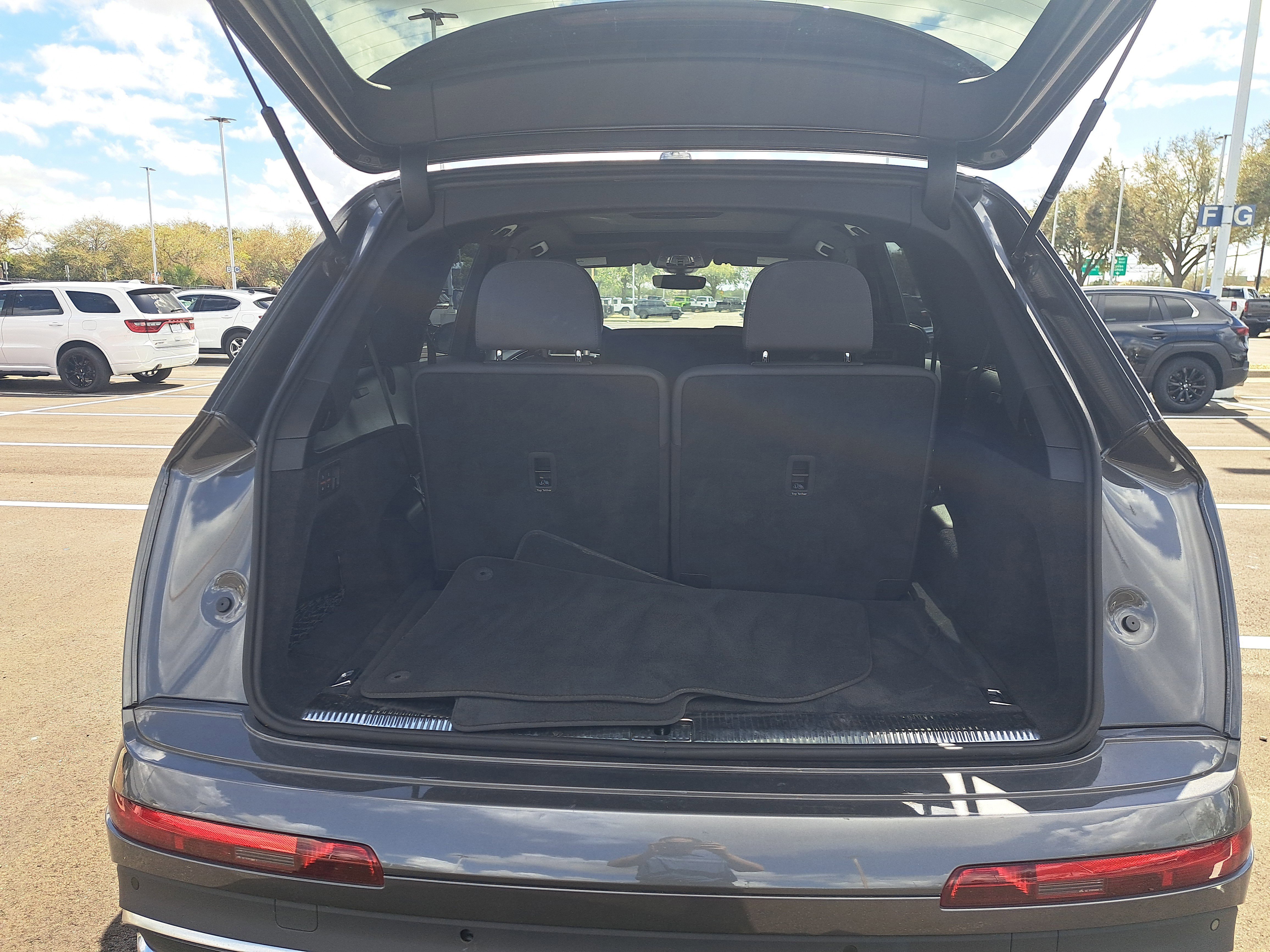 Used 2022 Audi Q7 2.0T Premium image 7