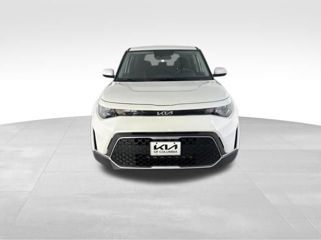 Certified 2025 Kia Soul LX FWD image 3