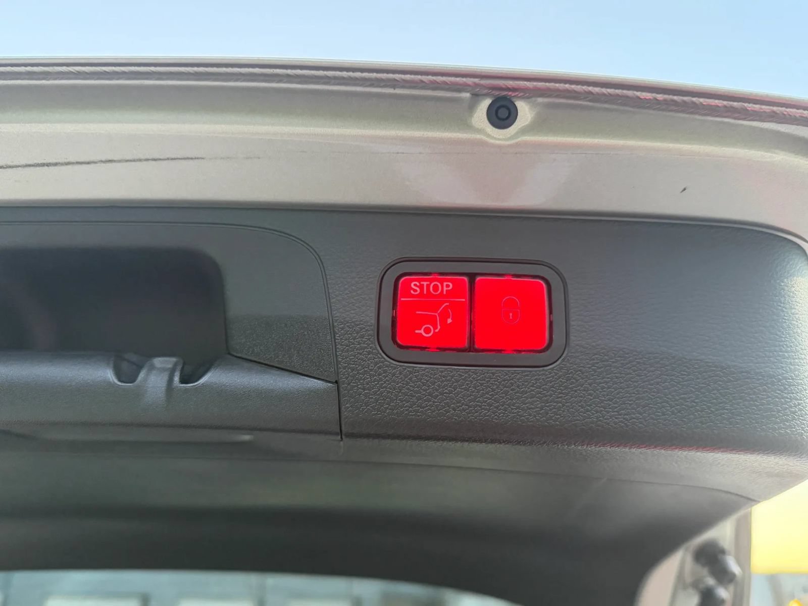 Used 2019 Mercedes-Benz GLC 300 4MATIC image 27