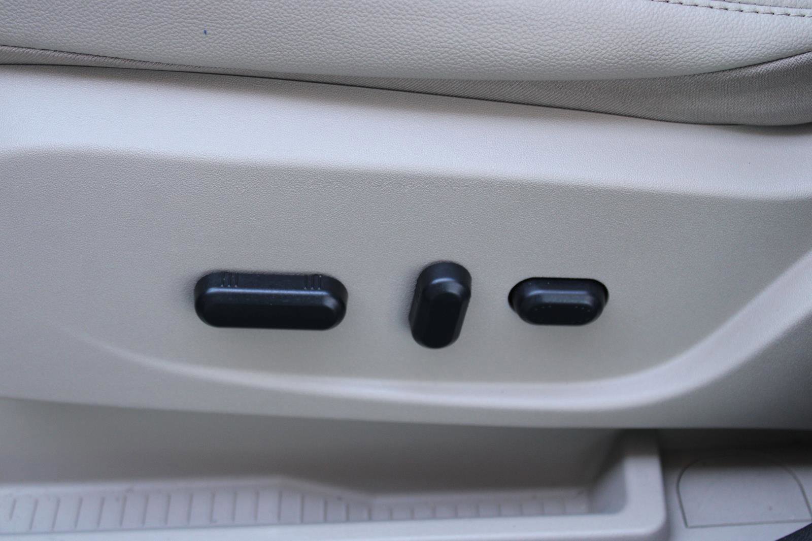 Used 2015 Ford Escape Titanium w/ Equipment Group 301A image 34