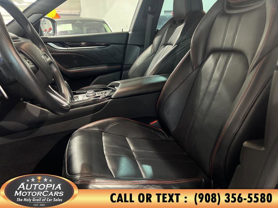 Used 2019 Maserati Levante GranSport image 10