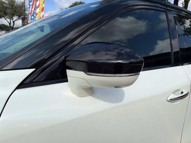 Used 2023 INFINITI QX60 Luxe w/ Performance Audio Package FWD image 10
