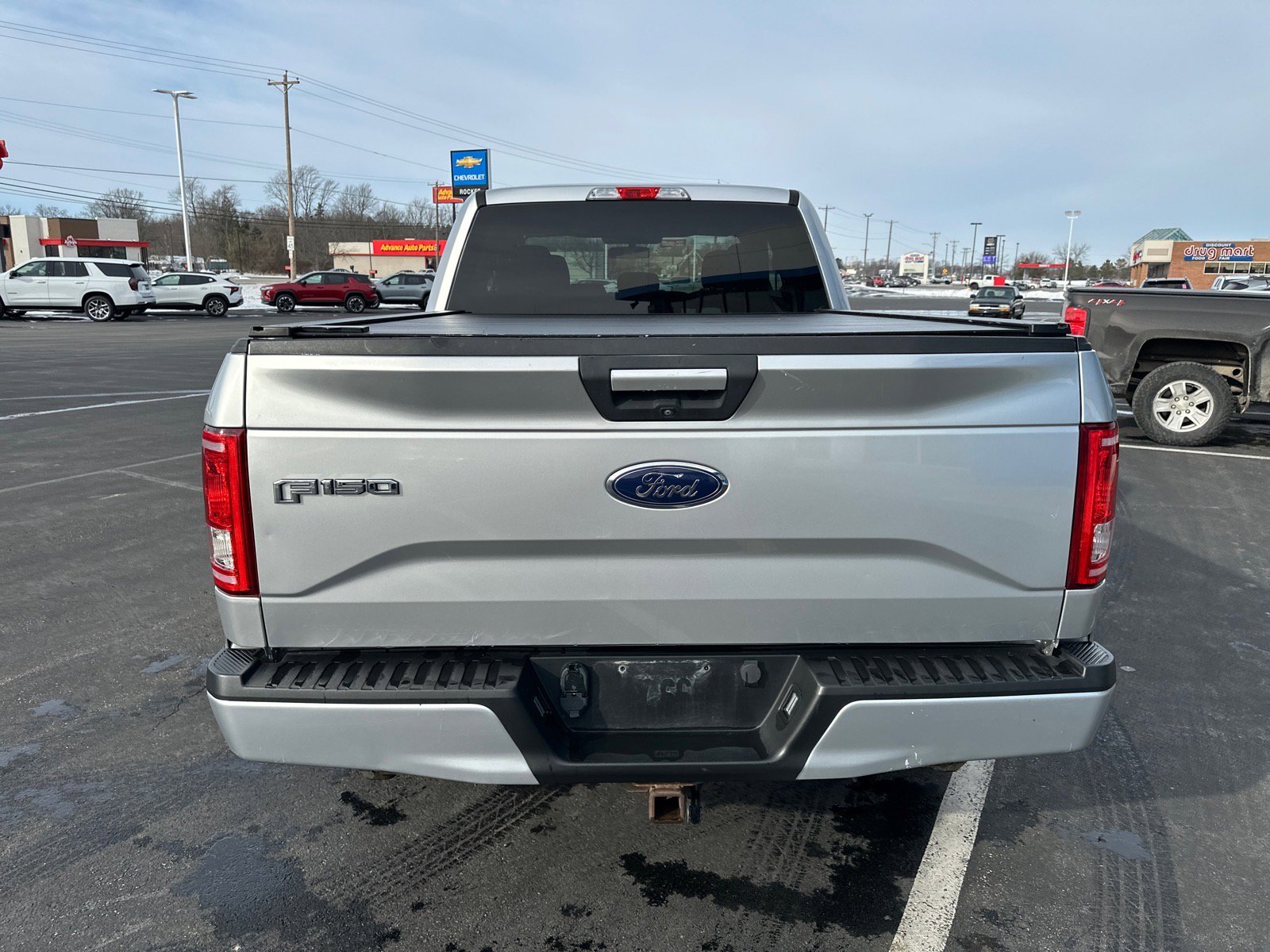 Used 2017 Ford F150 XLT w/ Equipment Group 301A Mid image 6