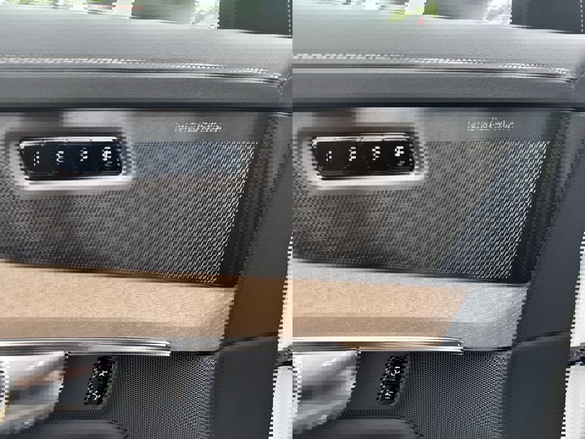 New 2025 Volvo XC90 T8 Plus w/ Protection Package Premier image 24