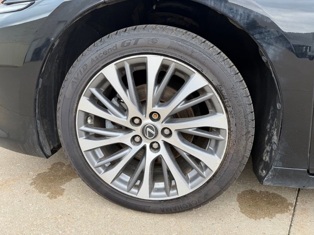 Used 2021 Lexus ES 250 w/ Premium Package image 38