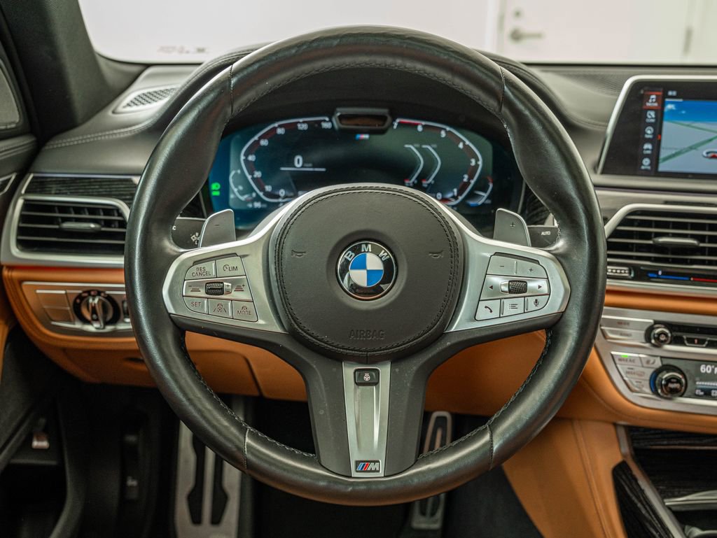 Used 2022 BMW 750i xDrive w/ Autobahn Package AWD/4WD image 22