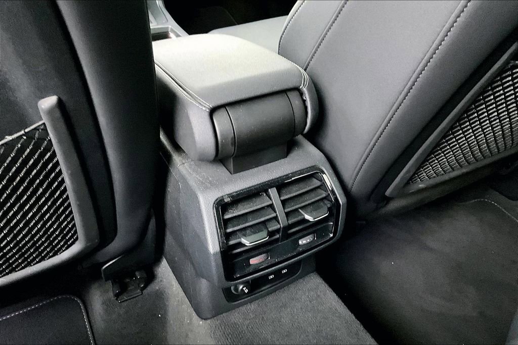 Used 2021 Audi Q3 2.0T Premium Plus w/ Premium Plus Package AWD/4WD image 29