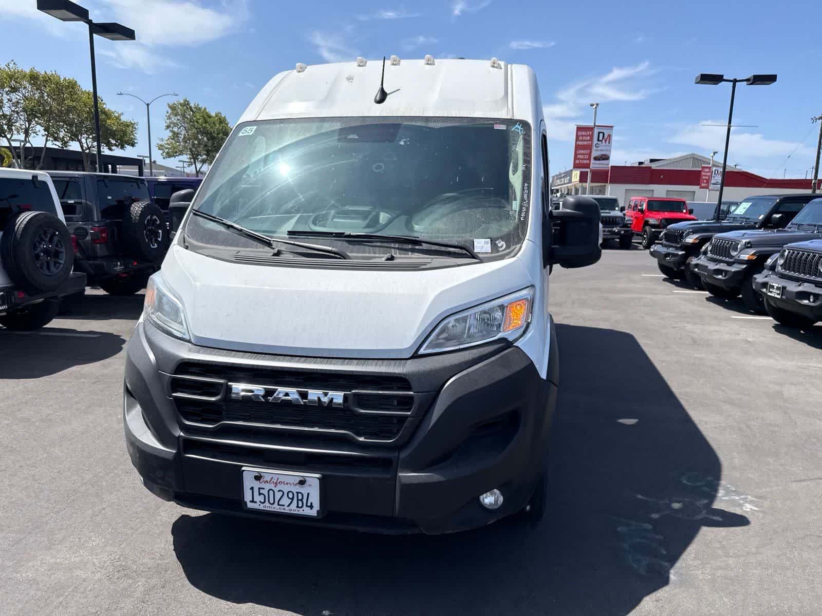 Used 2024 RAM ProMaster 2500 w/ Convenience Group FWD image 3