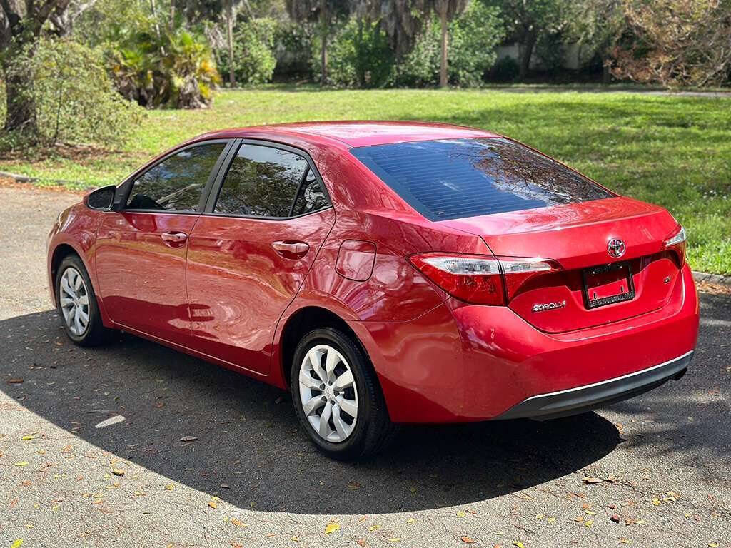 Used 2015 Toyota Corolla LE FWD image 4