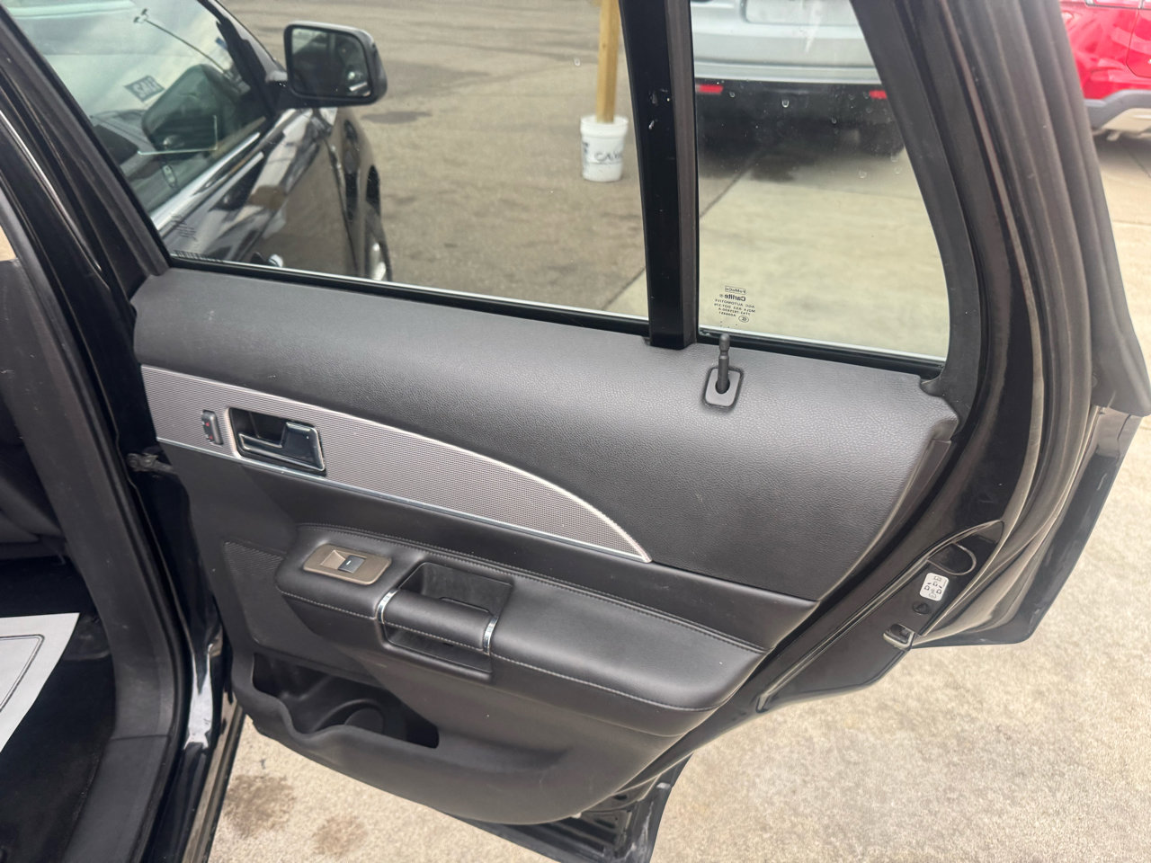 Used 2011 Lincoln MKX AWD w/ Sight & Sound Pkg image 17