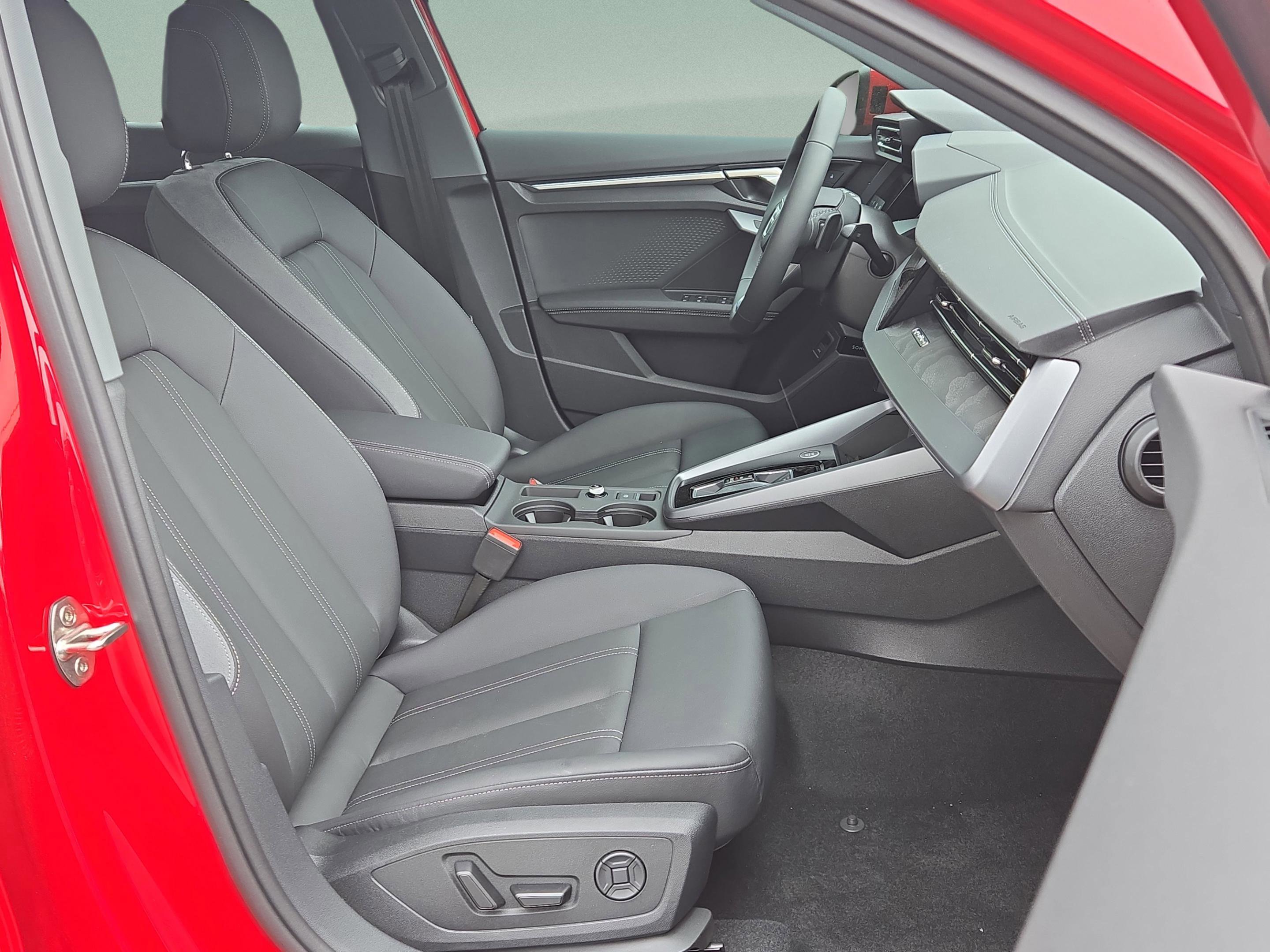 Used 2025 Audi A3 2.0T Premium Plus w/ Premium Plus Package AWD/4WD image 12