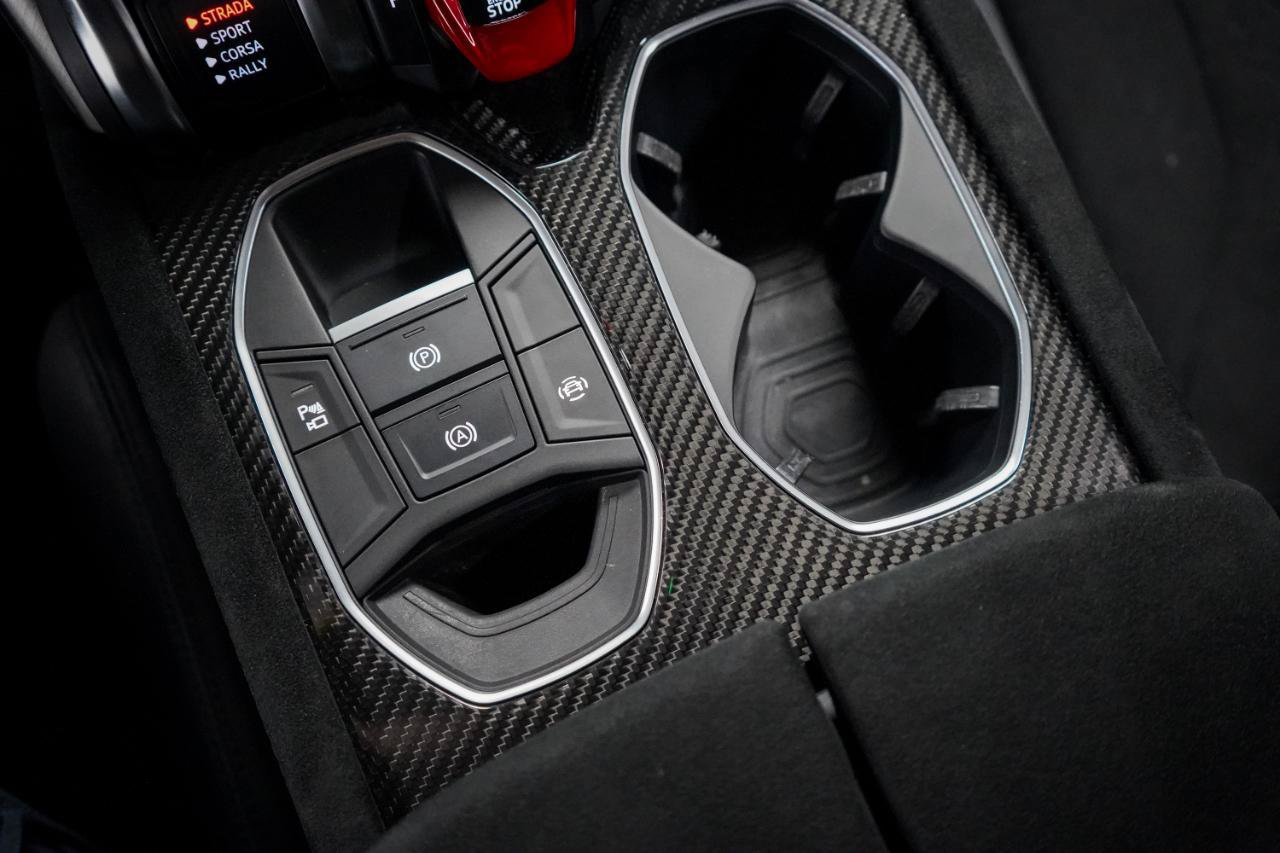 Used 2023 Lamborghini Urus Performante AWD/4WD image 28