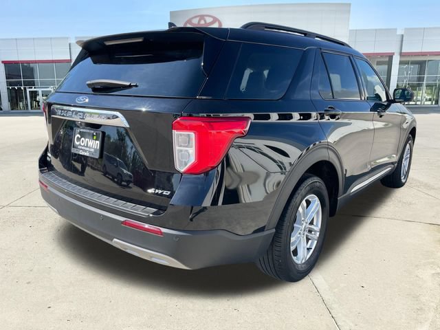 Used 2023 Ford Explorer XLT w/ Equipment Group 202A AWD/4WD image 5
