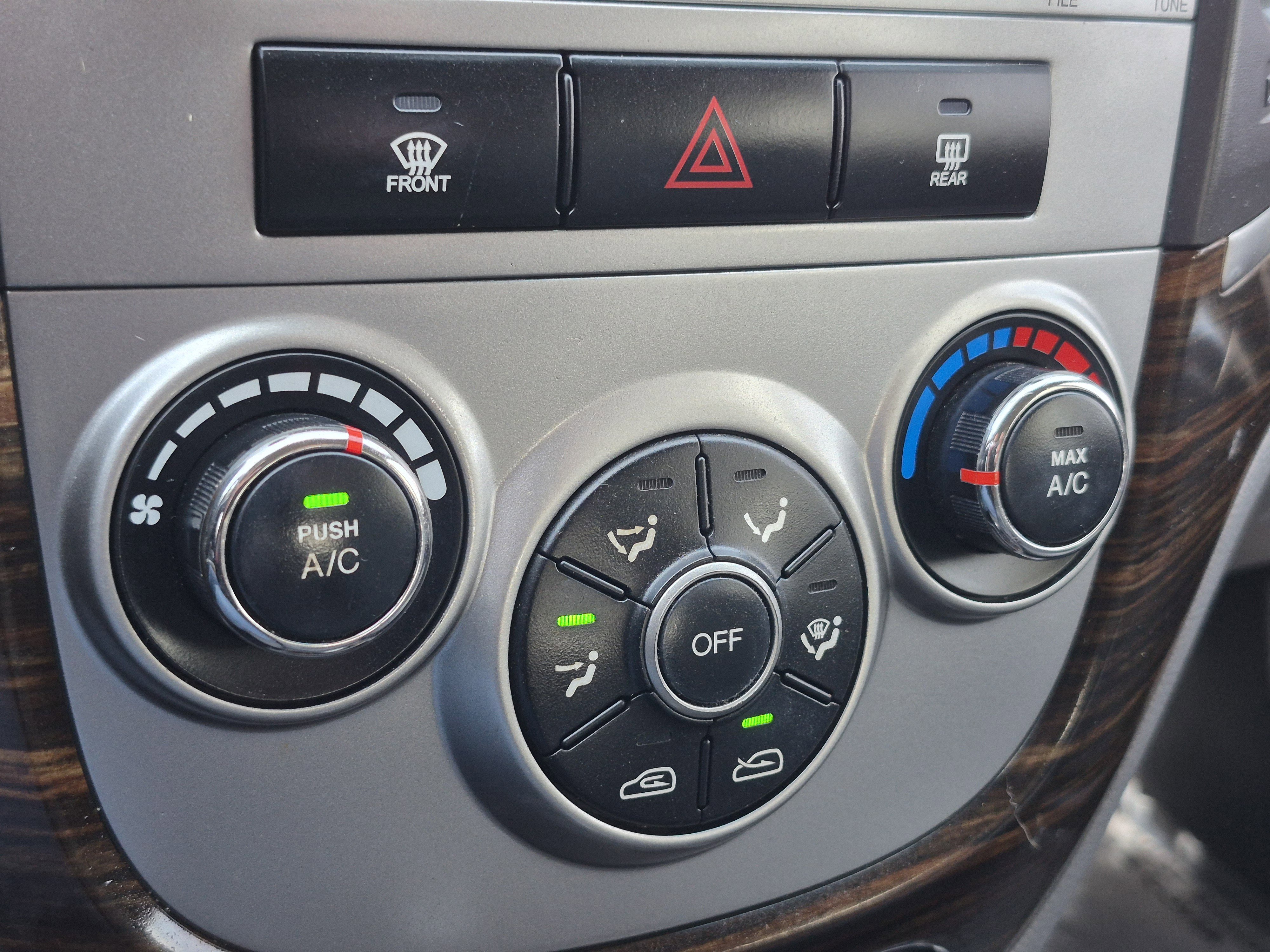 Used 2010 Hyundai Santa Fe GLS w/ Summer Event Pkg 21 image 21