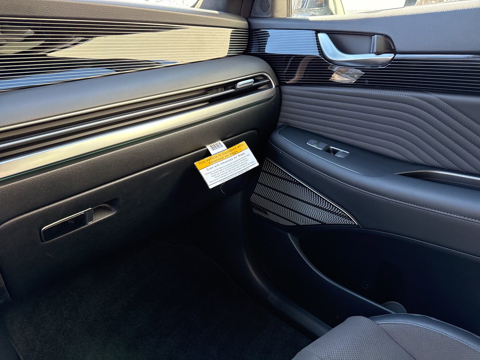 Used 2025 Hyundai Palisade Calligraphy image 32