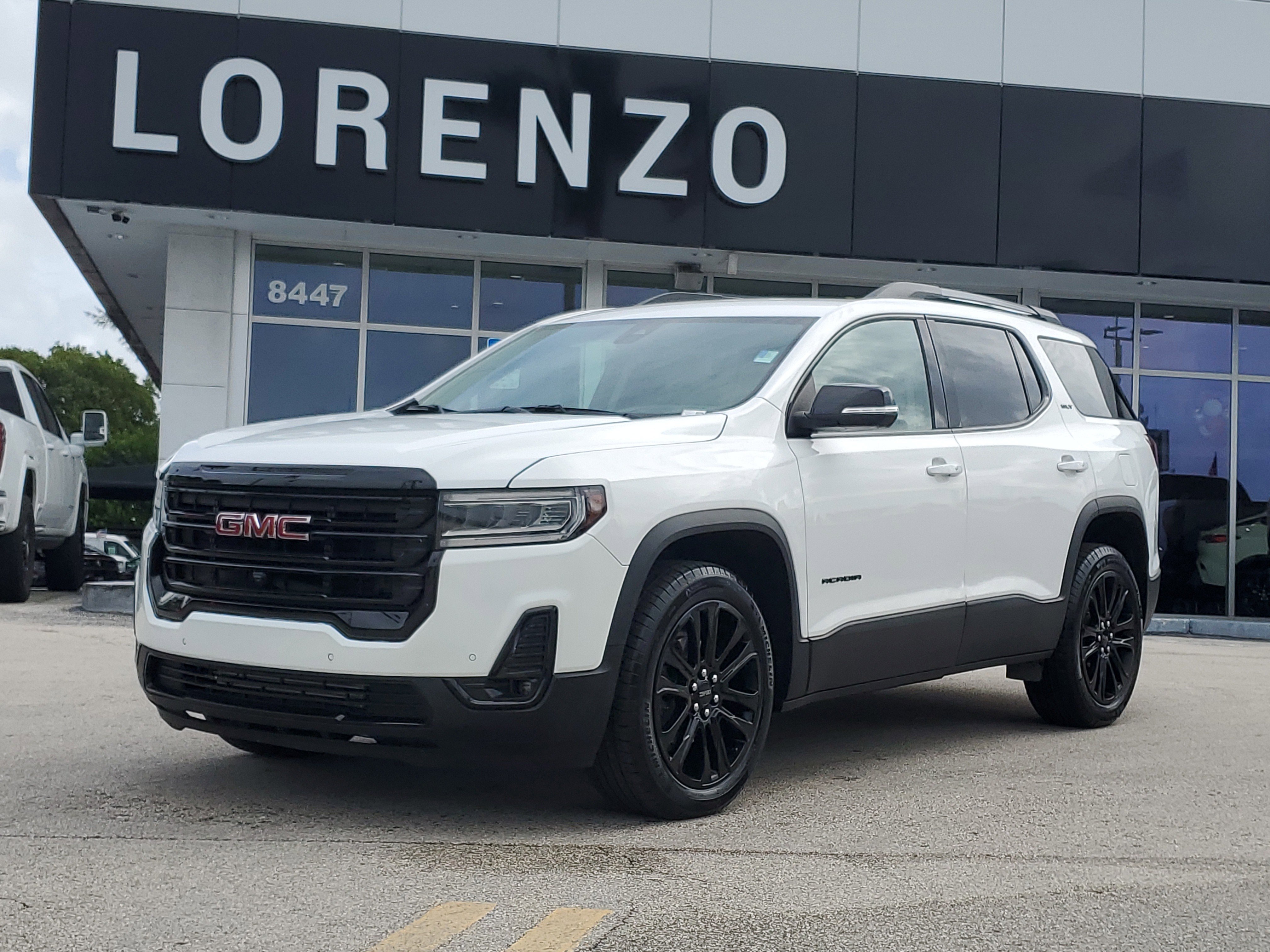 Used 2023 GMC Acadia SLT w/ Elevation Edition