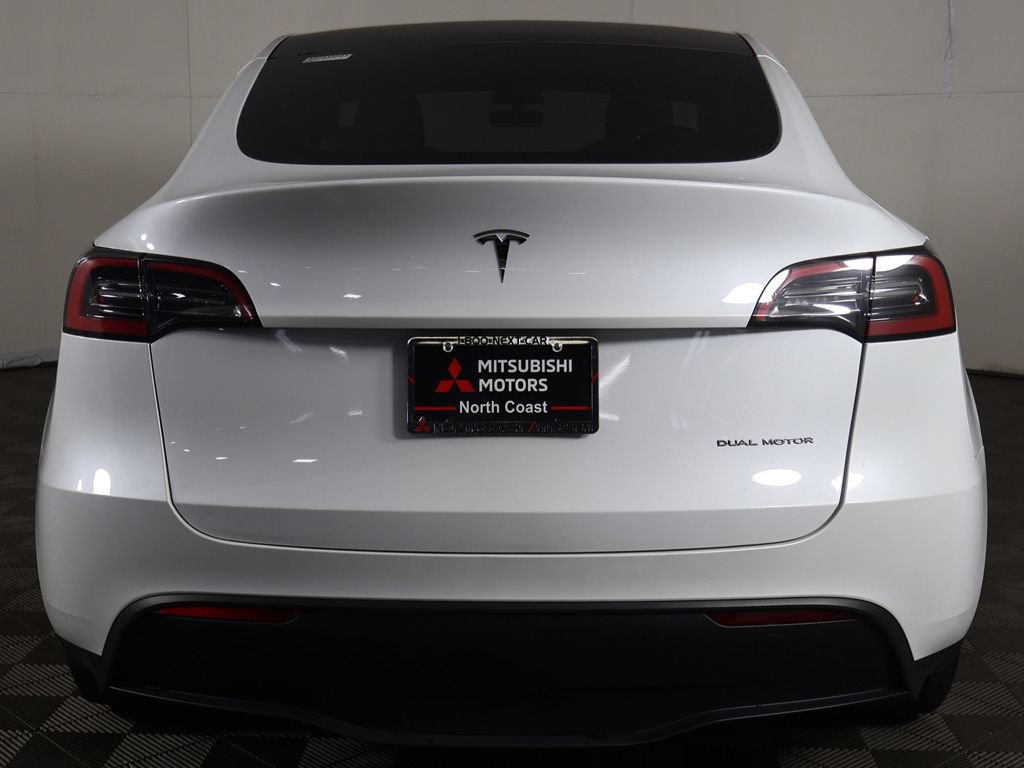 Used 2023 Tesla Model Y Long Range AWD/4WD image 11