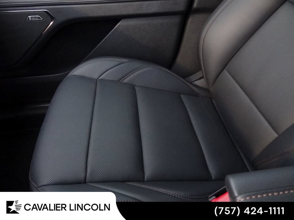 Used 2026 Lincoln Nautilus Premier w/ Equipment Group 102A AWD/4WD image 13