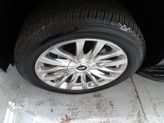 Certified 2023 Cadillac Escalade ESV Premium Luxury image 25