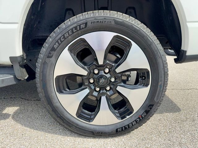 New 2025 Ford F150 Lightning Platinum image 39